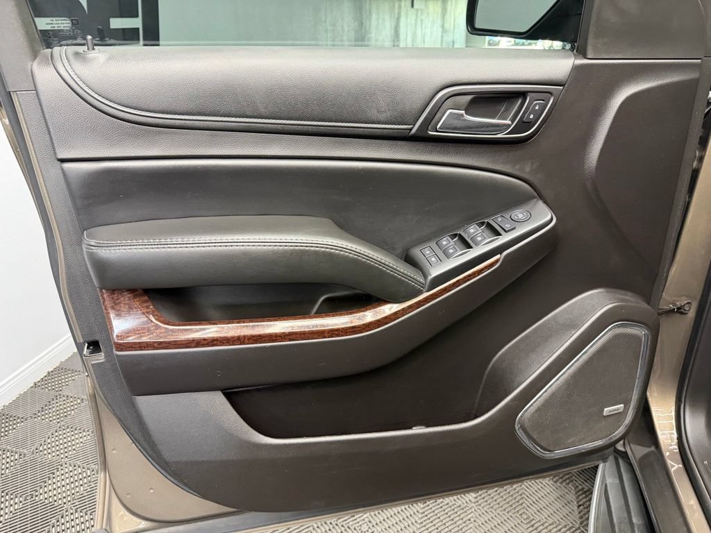 Used 2016 GMC Yukon XL SLE RWD image 36