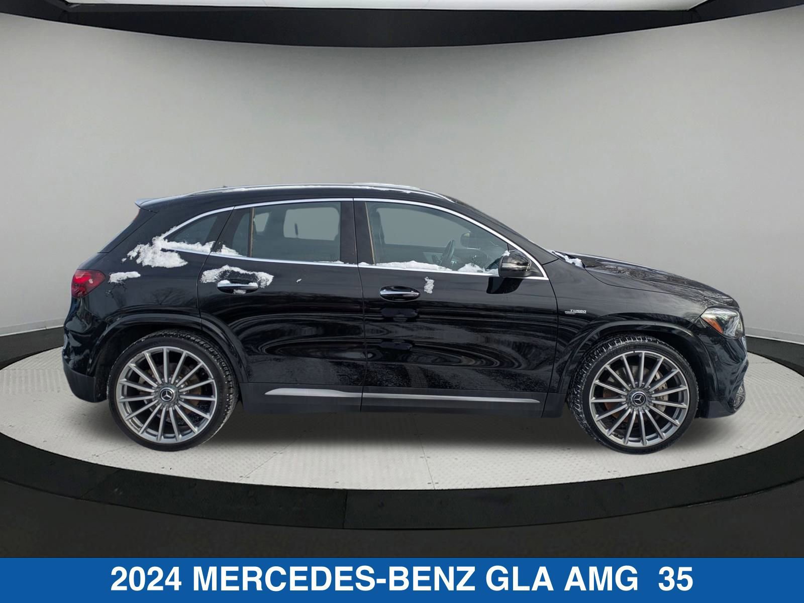 Used 2024 Mercedes-Benz GLA 35 AMG 4MATIC image 2