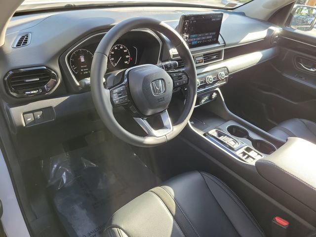 Certified 2025 Honda Pilot EX-L image 17