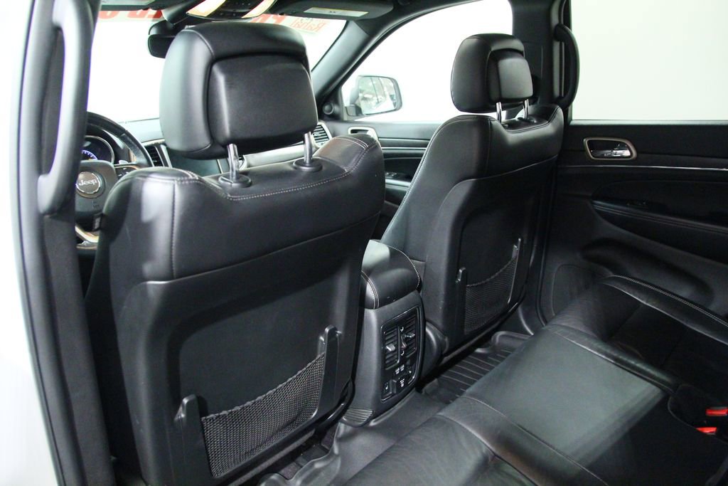 Used 2017 Jeep Grand Cherokee Limited AWD/4WD image 27