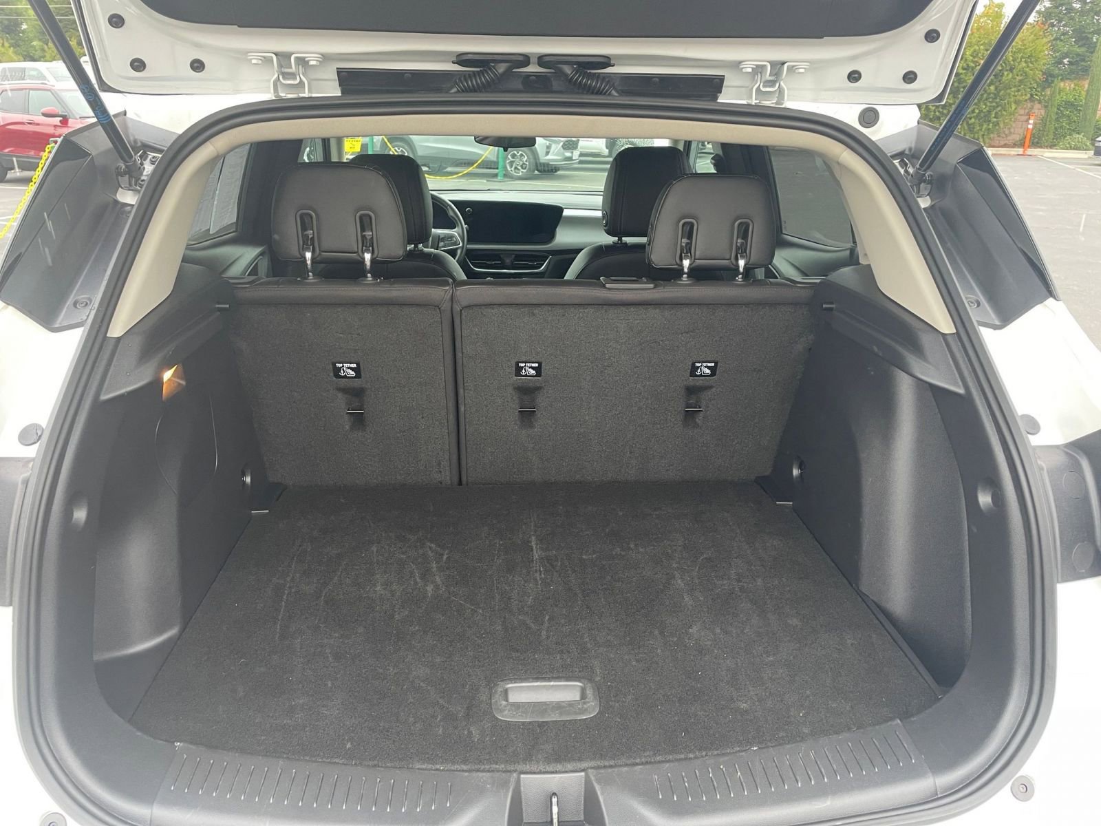 Used 2025 Buick Encore GX Preferred image 24