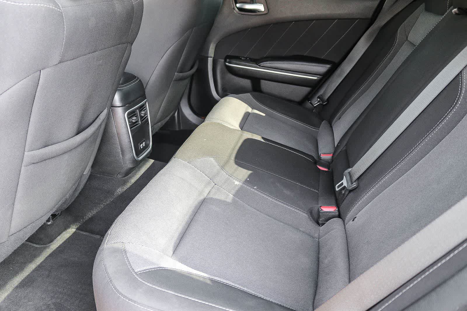 Used 2022 Dodge Charger SXT RWD image 16