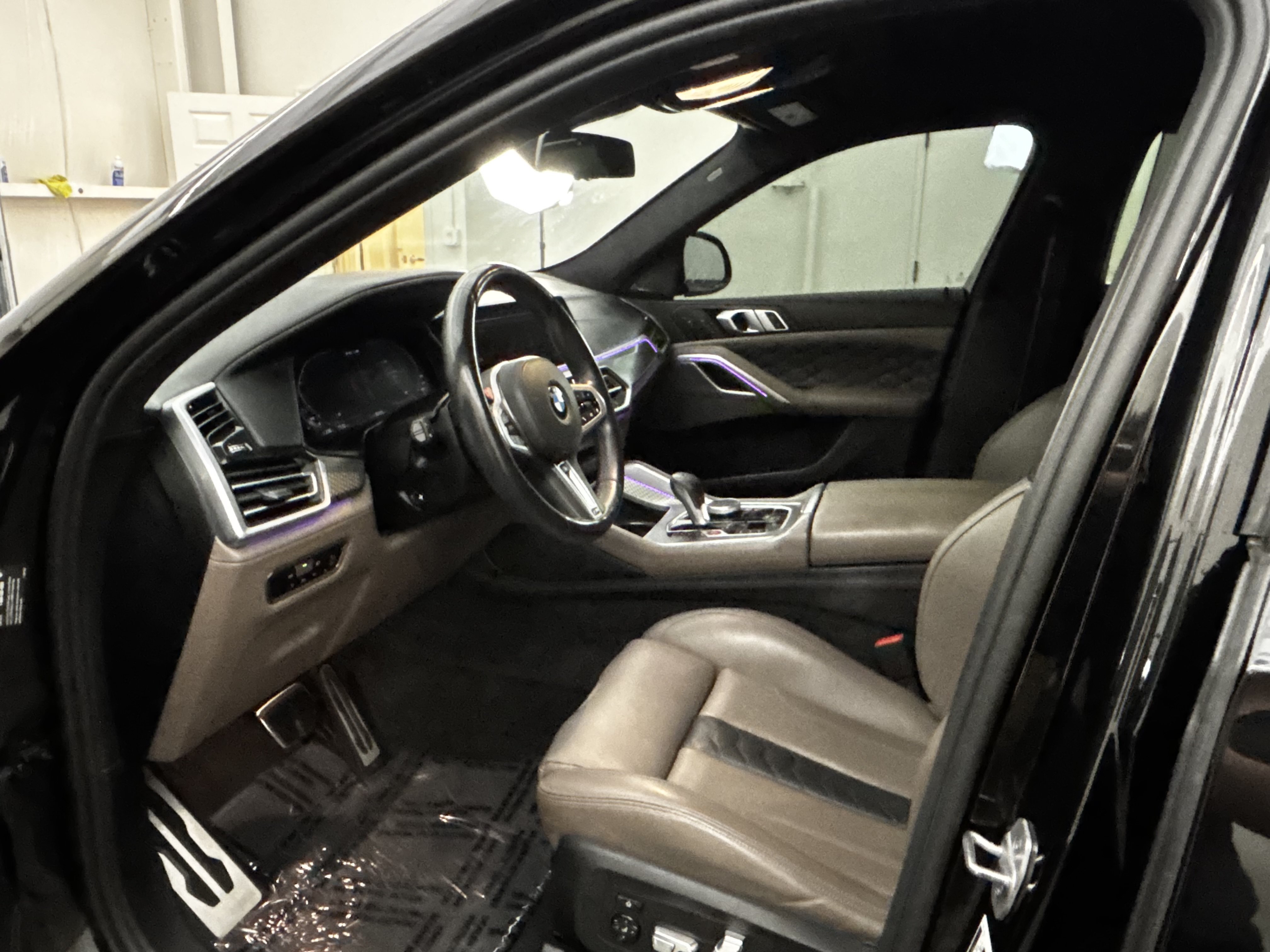 Used 2021 BMW X6 M w/ Competition Package AWD/4WD image 13