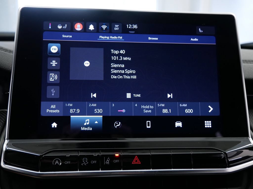 New 2026 Jeep Compass Latitude AWD/4WD image 23