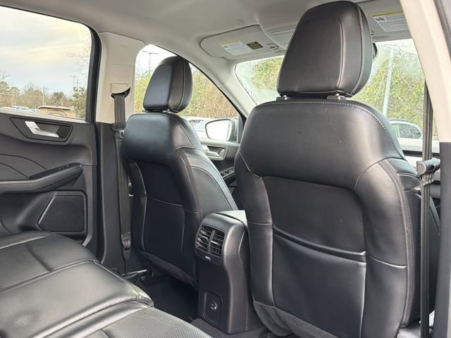 Used 2022 Ford Escape SEL image 18