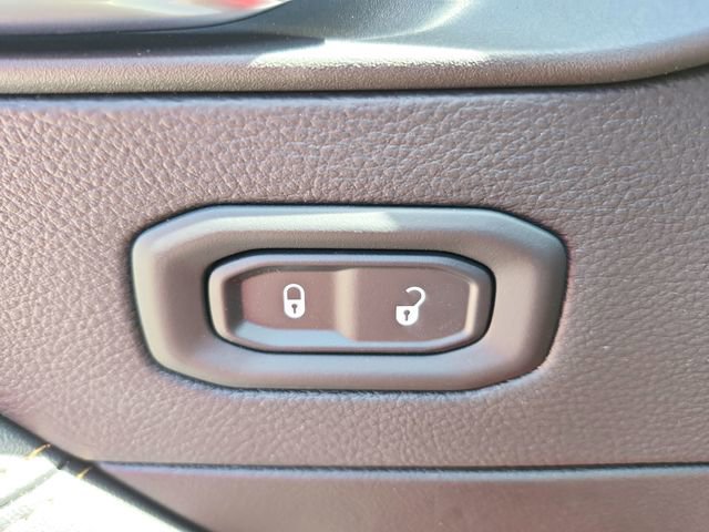 New 2026 Jeep Wrangler Sahara image 38