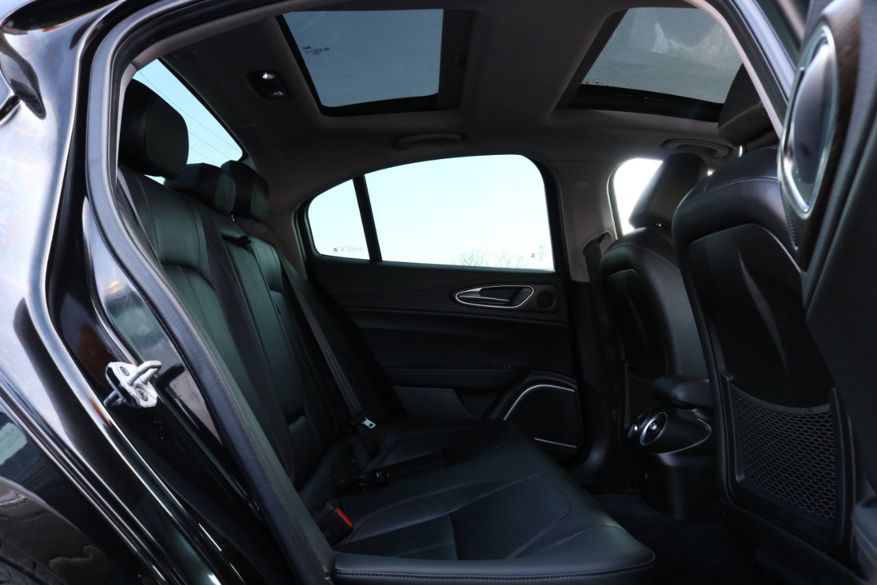 Used 2021 Alfa Romeo Giulia Ti w/ Nero Edizione image 44