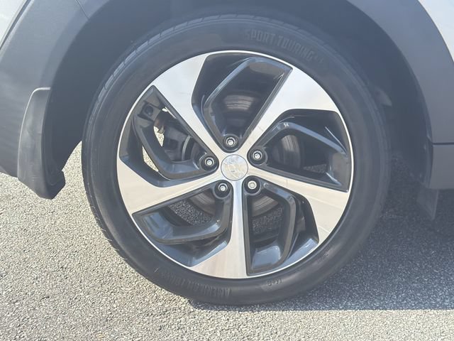 Used 2017 Hyundai Tucson Limited w/ Limited Ultimate Package 03 FWD image 17