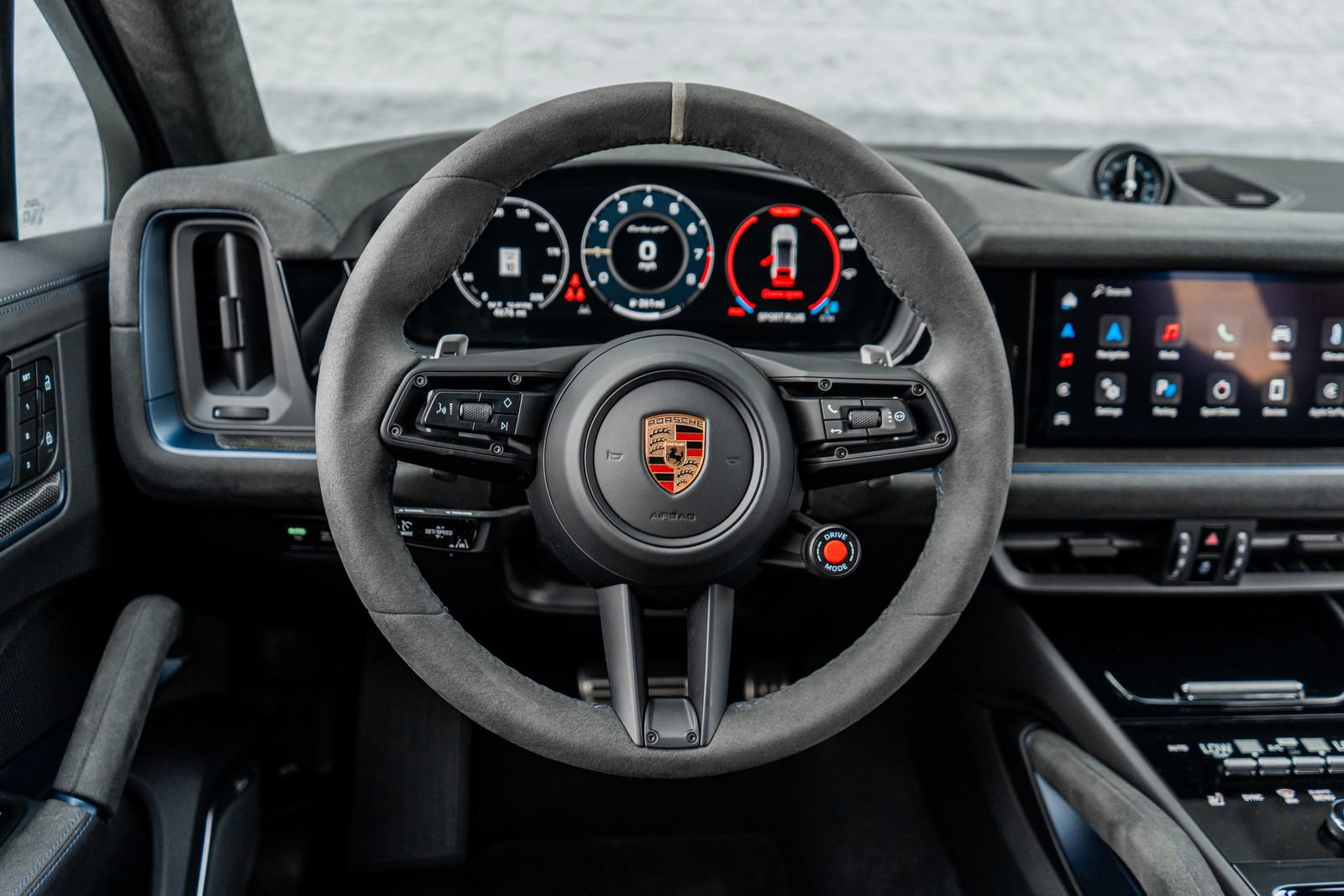 Used 2024 Porsche Cayenne Turbo GT AWD/4WD image 32