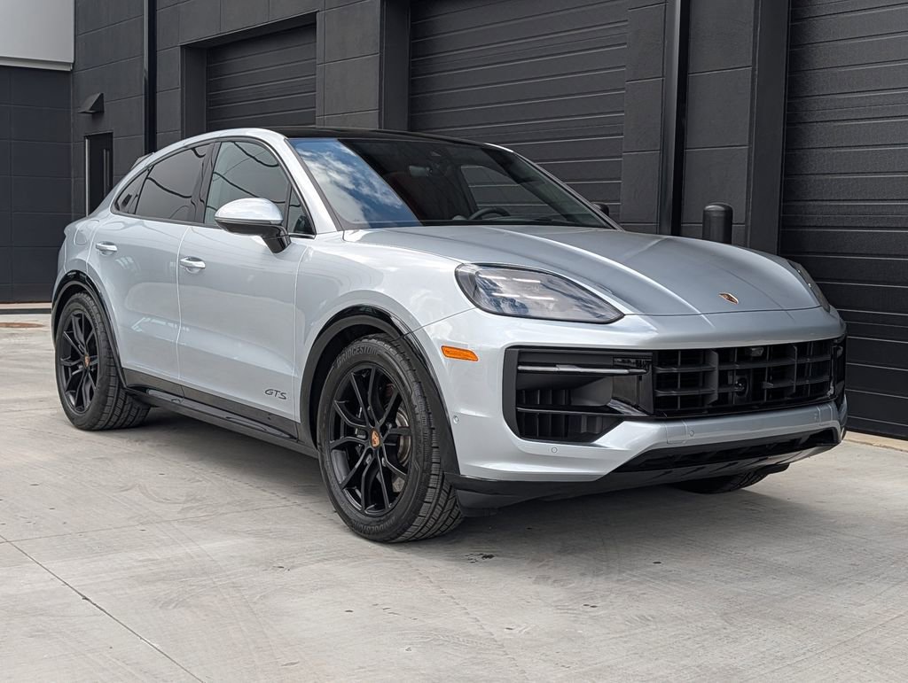 Certified 2025 Porsche Cayenne GTS image 7
