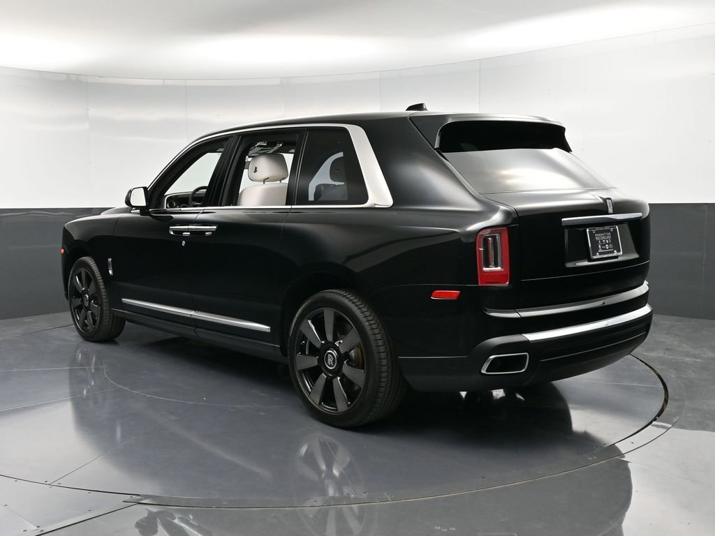 Certified 2022 Rolls-Royce Cullinan image 3