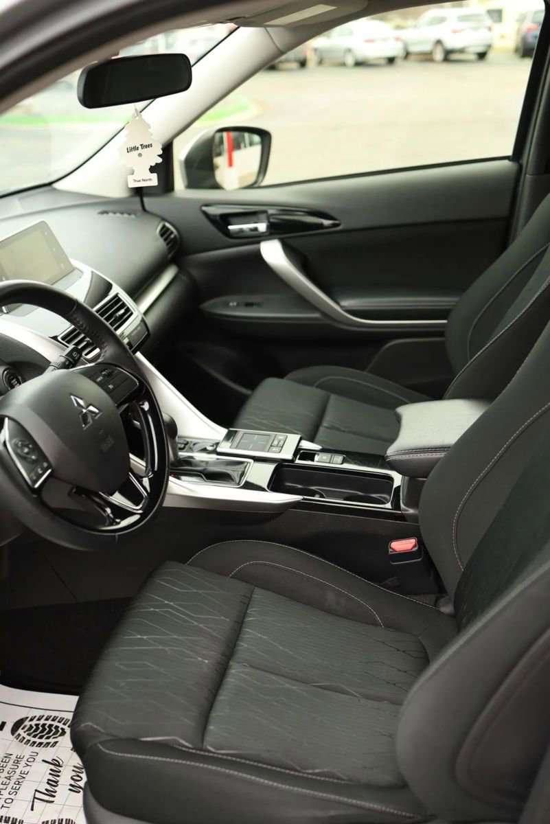 Used 2020 Mitsubishi Eclipse Cross SE image 19