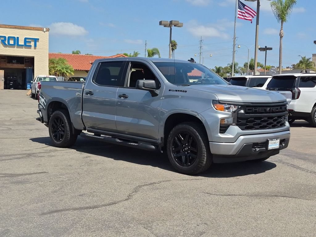 Used 2024 Chevrolet Silverado 1500 Custom w/ Turbomax Blackout Package RWD image 2