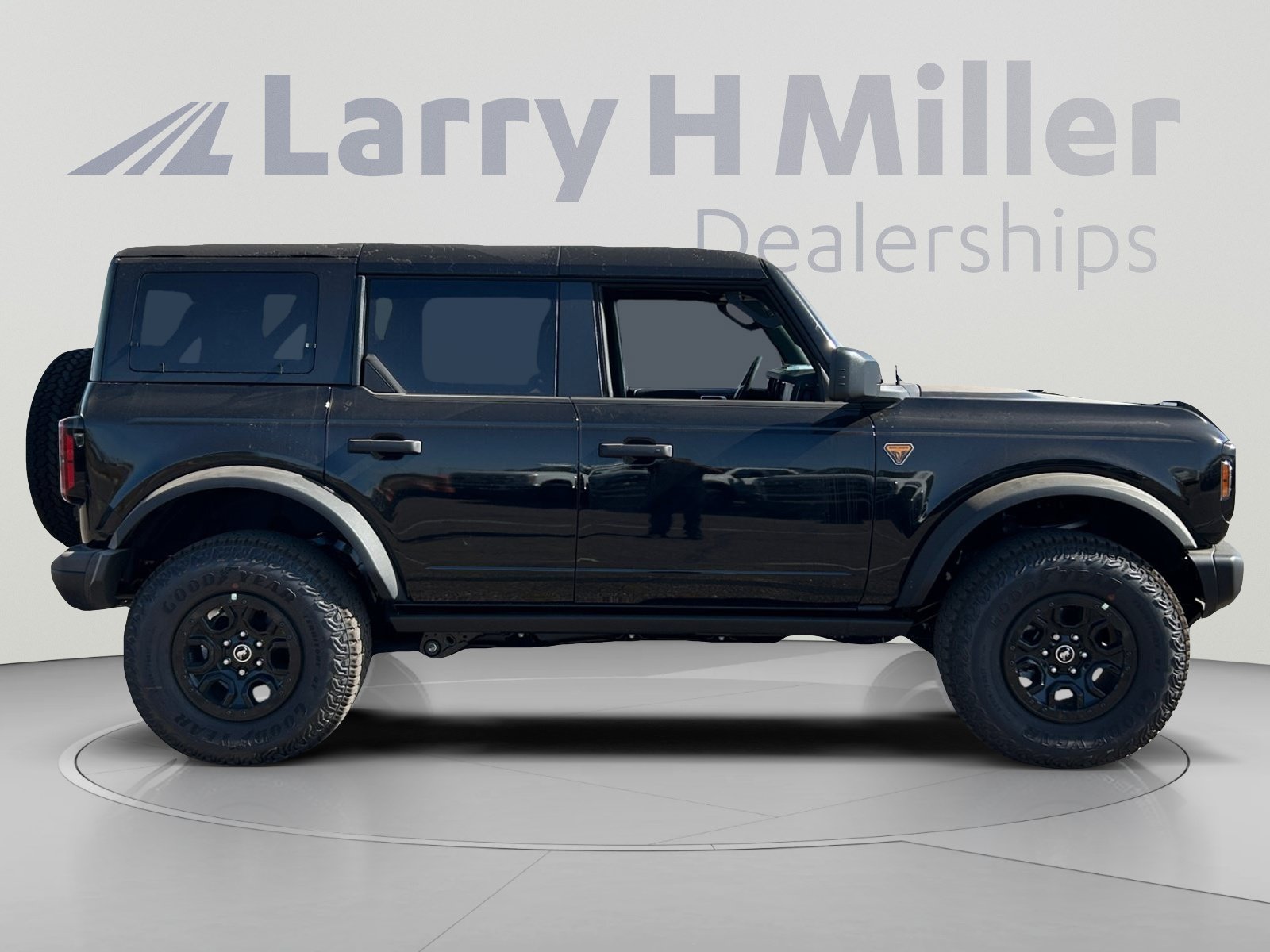 New 2026 Ford Bronco Badlands AWD/4WD image 6