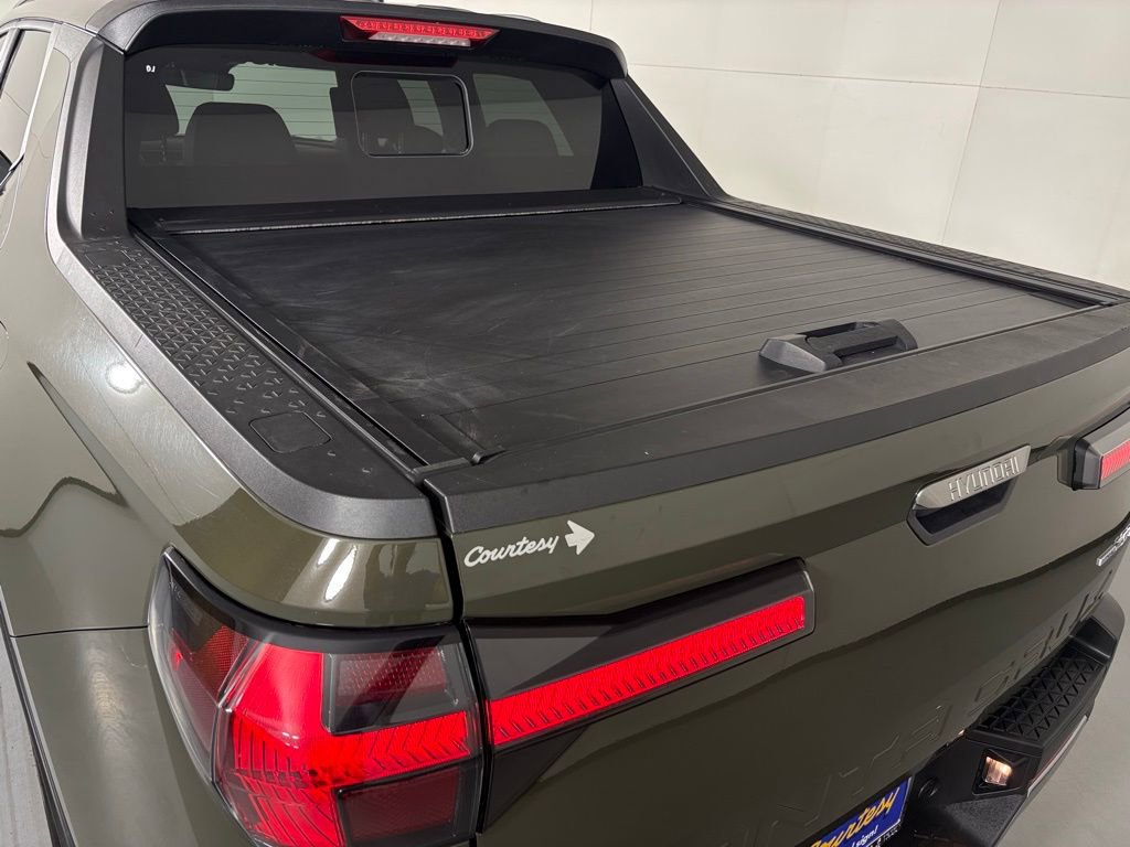 Used 2025 Hyundai Santa Cruz Limited image 41