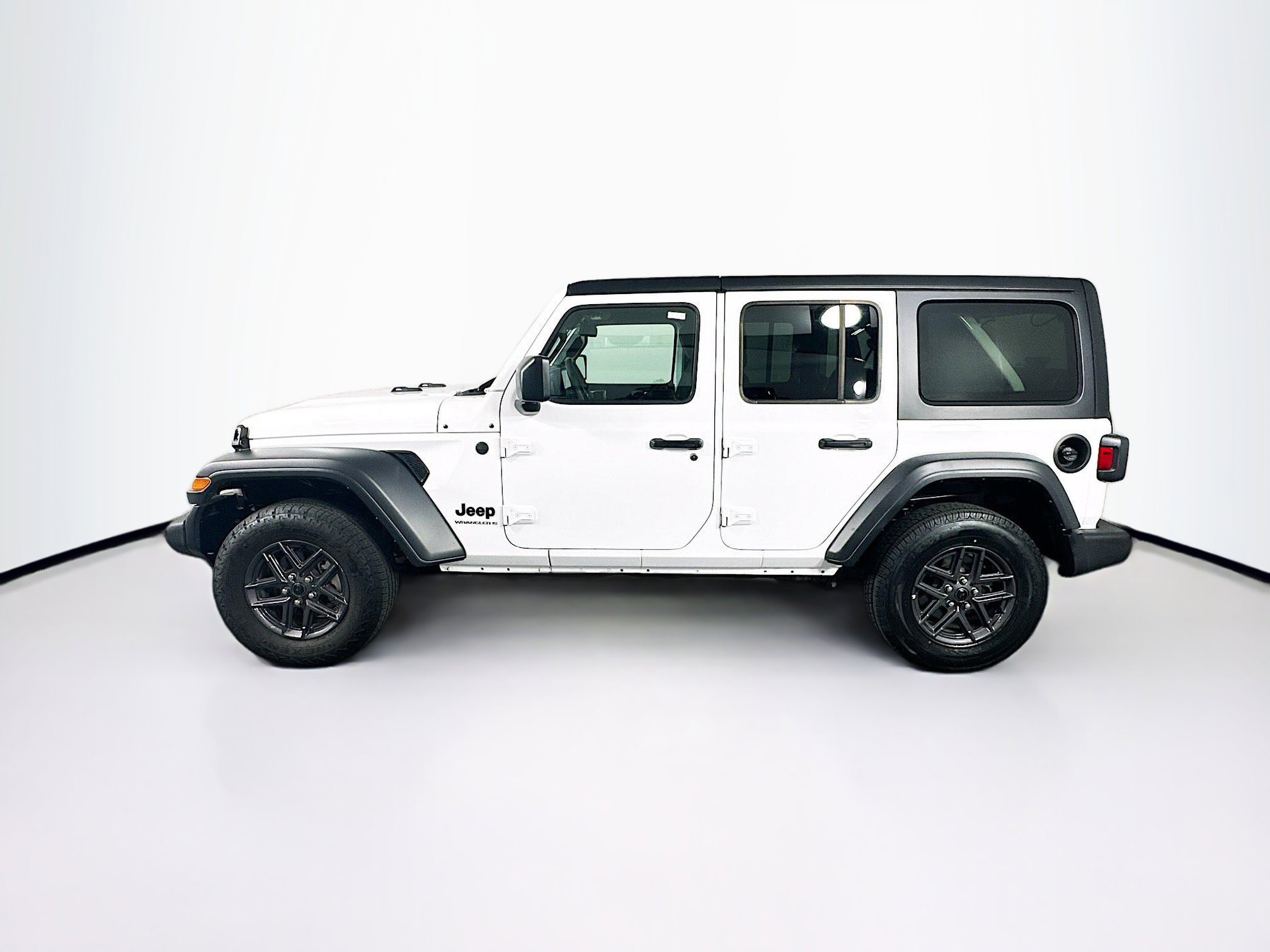Used 2025 Jeep Wrangler Sport S AWD/4WD image 4