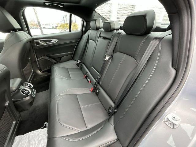 New 2025 Alfa Romeo Giulia AWD w/ Driving Assist Package image 13