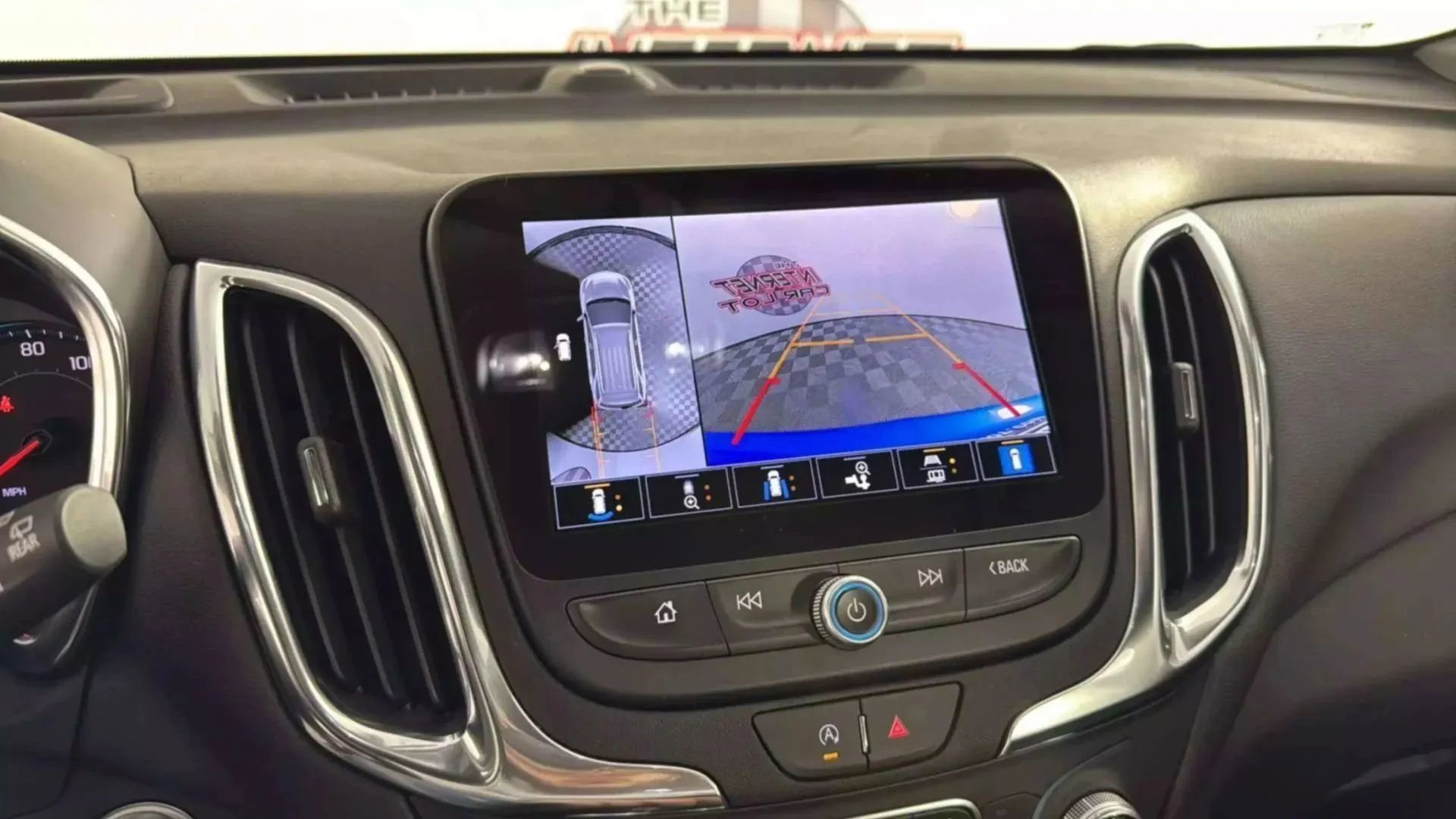 Used 2024 Chevrolet Equinox LT image 20