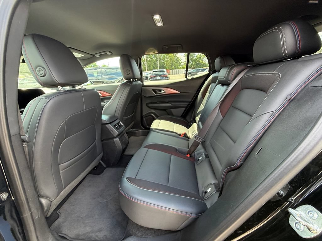 Used 2024 Chevrolet Equinox EV RS FWD image 24