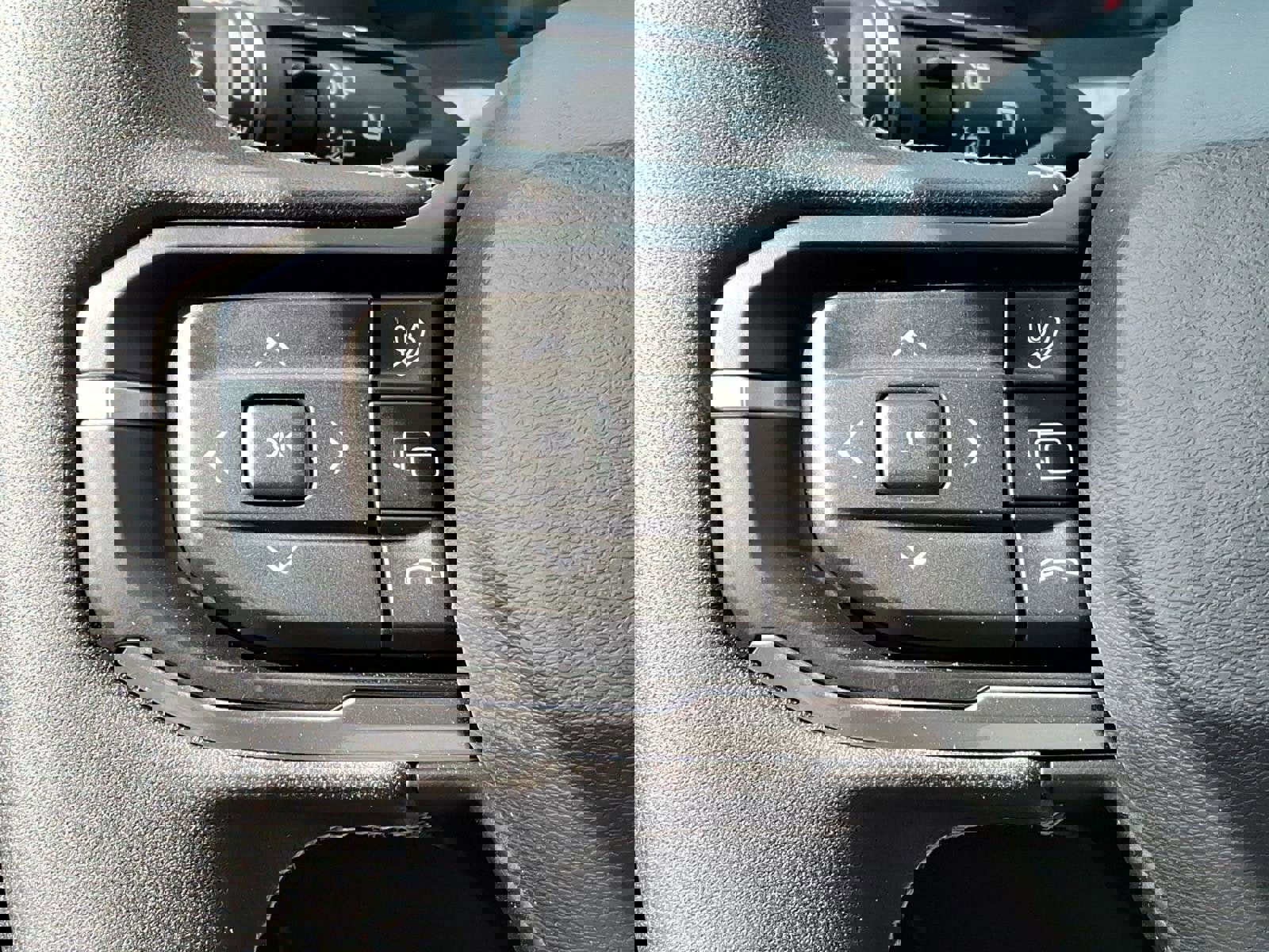 New 2026 Jeep Cherokee Laredo image 14