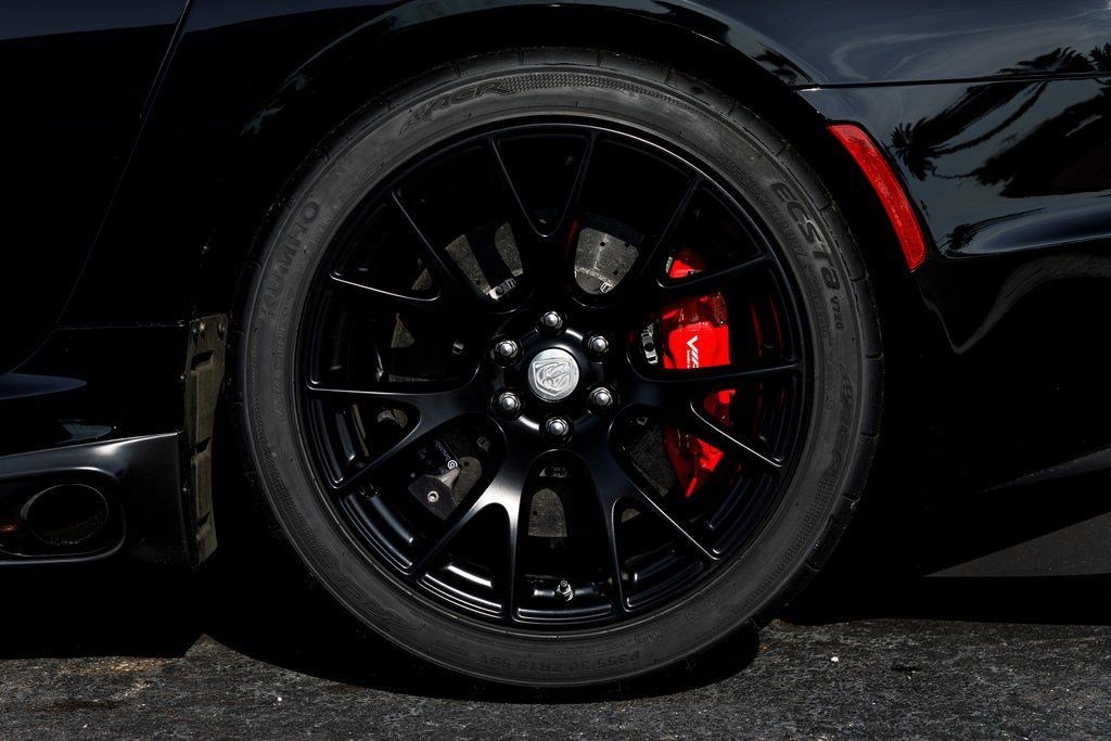 Used 2017 Dodge Viper GTC w/ ACR Package RWD image 22