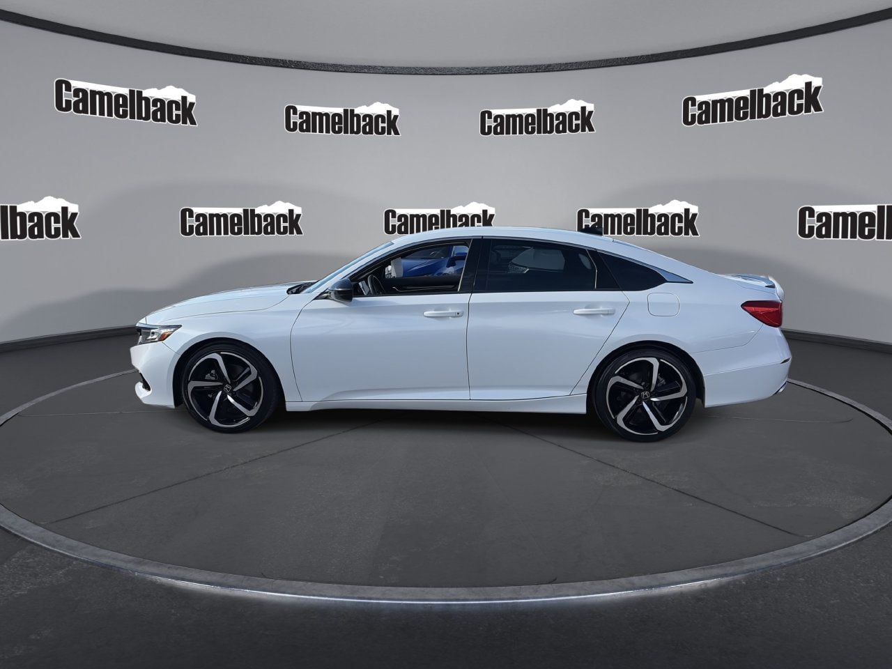 Used 2021 Honda Accord Sport image 4