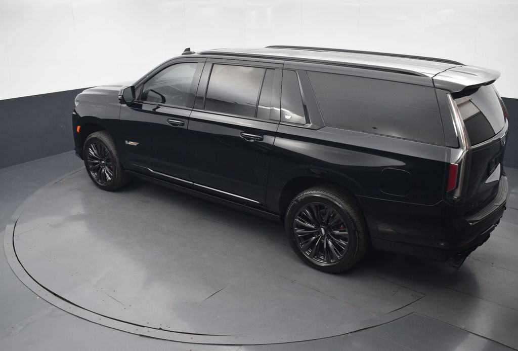 Certified 2023 Cadillac Escalade ESV V w/ Heavy-Duty Trailer Package AWD/4WD image 48