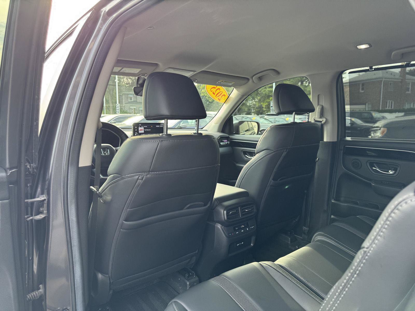 Used 2025 Honda Pilot EX-L image 28