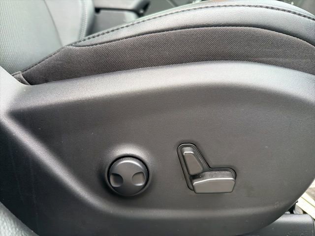 Used 2022 Jeep Cherokee Limited image 33