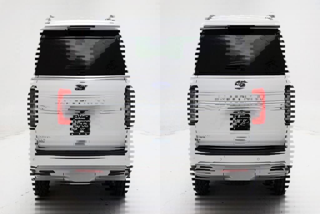 Used 2022 Ford Expedition Limited image 8