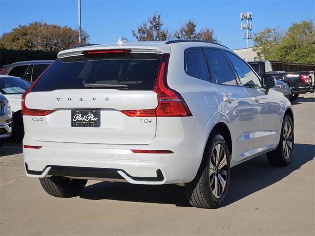 Used 2025 Volvo XC60 T8 Core w/ Climate Package image 9