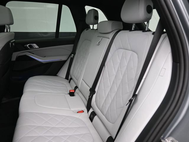 Used 2024 BMW X5 sDrive40i w/ M Sport Package image 14