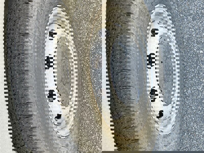 Used 2017 Ford Transit 150 XL image 11