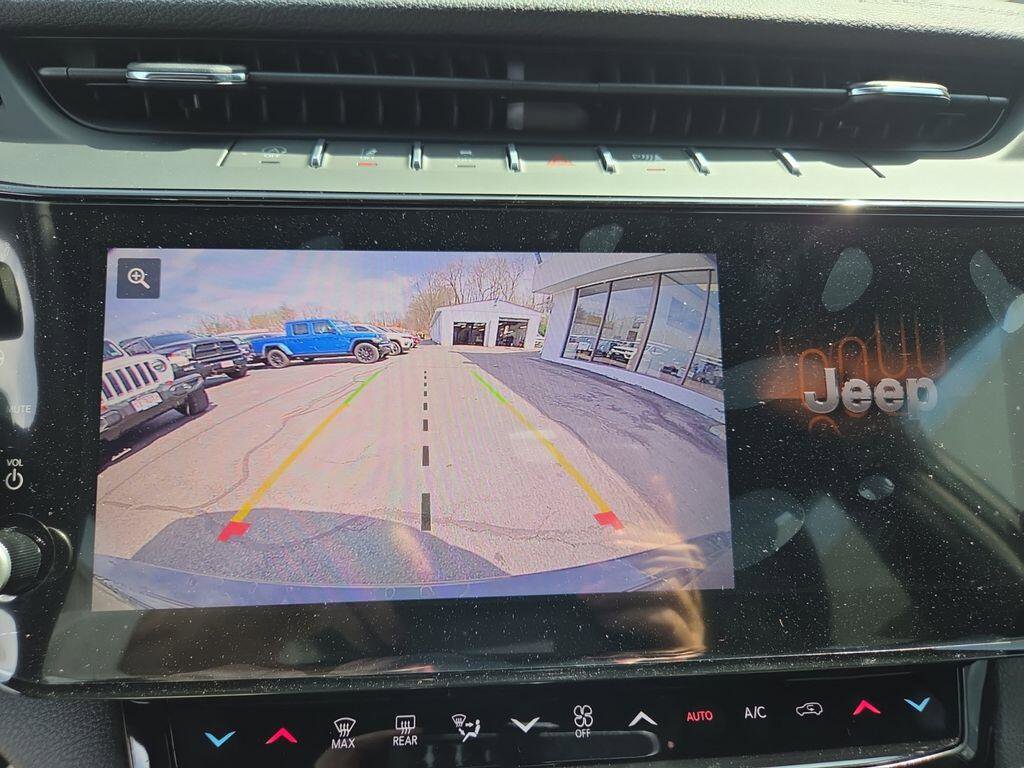 New 2026 Jeep Grand Cherokee Limited AWD/4WD image 14