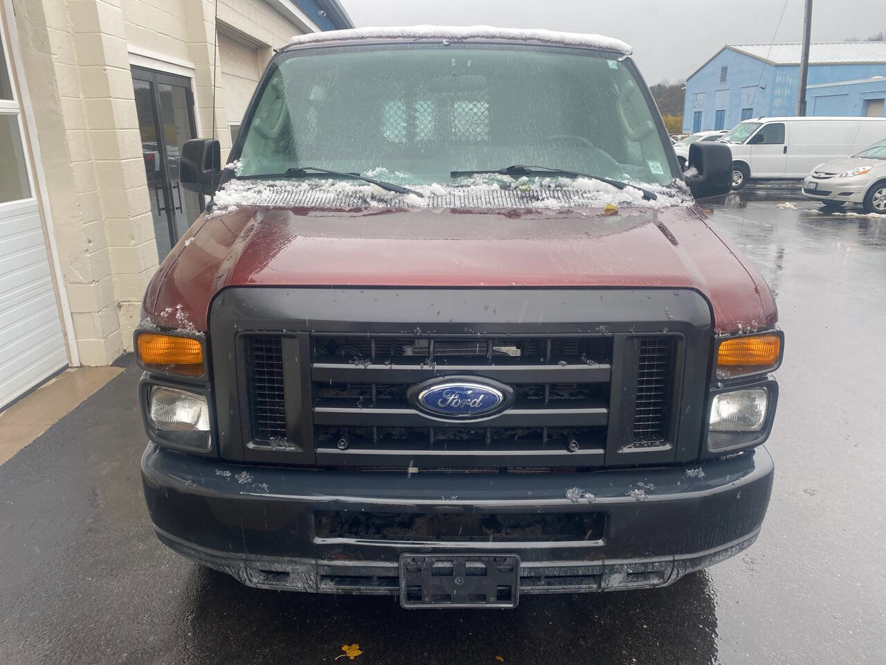 Used 2011 Ford E-350 and Econoline 350 Super Duty w/ Commercial Cargo Van Pkg image 4