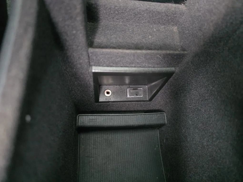 Used 2017 Volvo XC60 T5 Inscription image 32