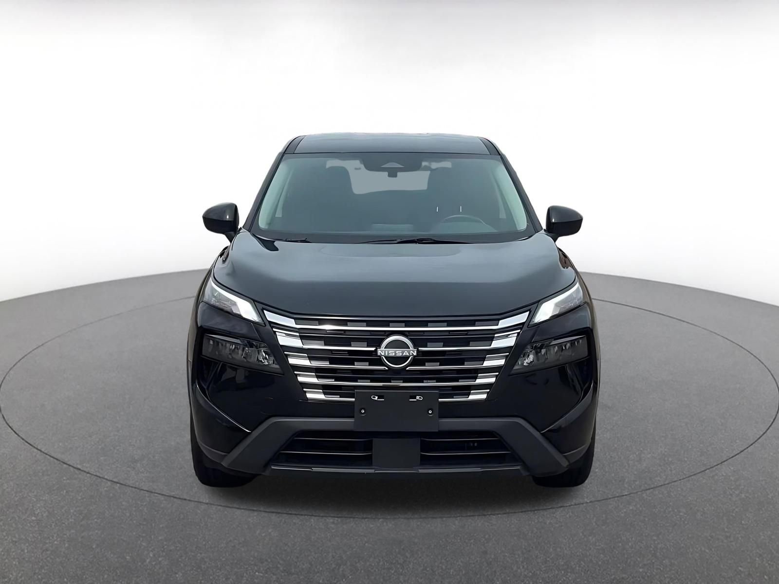 Used 2025 Nissan Rogue SV AWD/4WD image 4