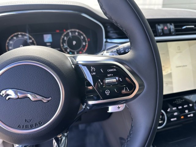 New 2026 Jaguar F-PACE R-Dynamic S image 23