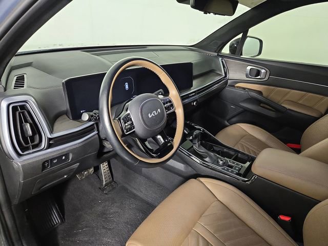 Certified 2024 Kia Sorento SX Prestige w/ Olive Brown Leather Package image 16