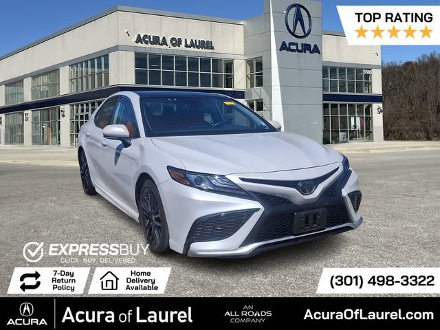 Used 2022 Toyota Camry XSE image 1