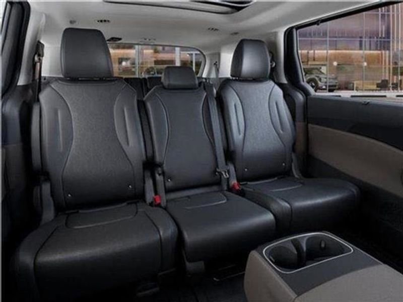 New 2026 Kia Carnival SX image 97