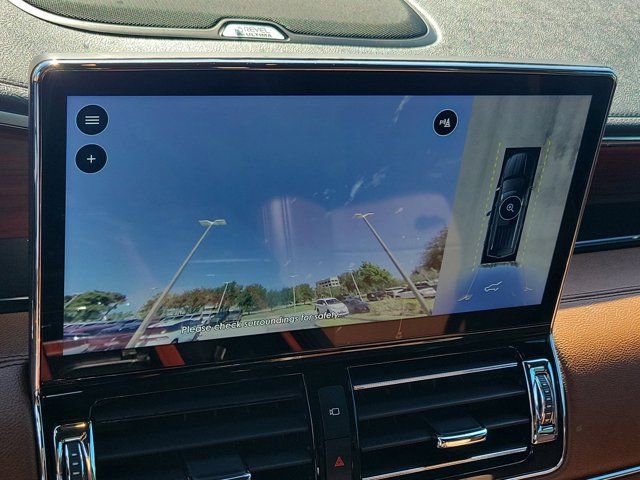 Certified 2024 Lincoln Navigator L Reserve AWD/4WD image 32