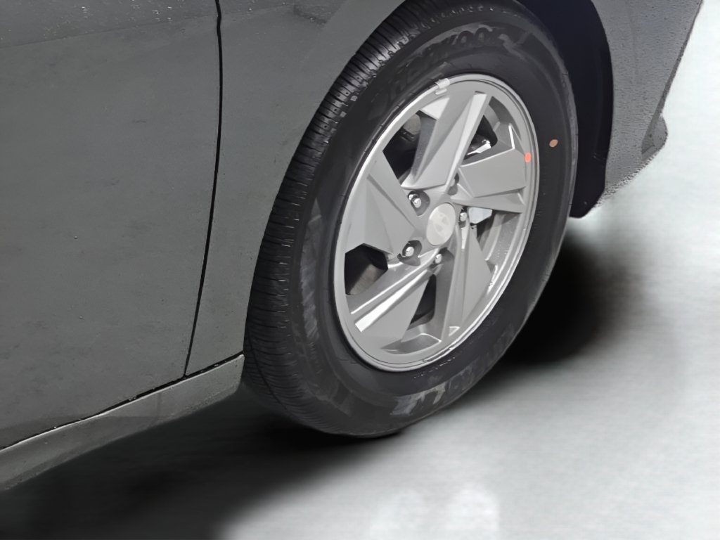 New 2026 Hyundai Elantra SE FWD image 40