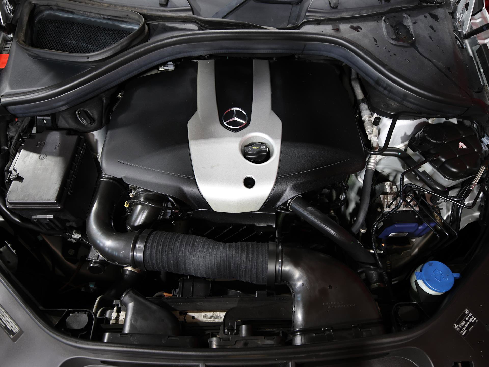 Used 2015 Mercedes-Benz ML 250 BlueTEC 4MATIC image 25