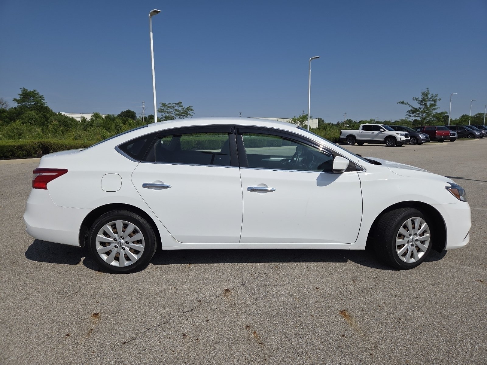 Used 2018 Nissan Sentra S FWD image 17
