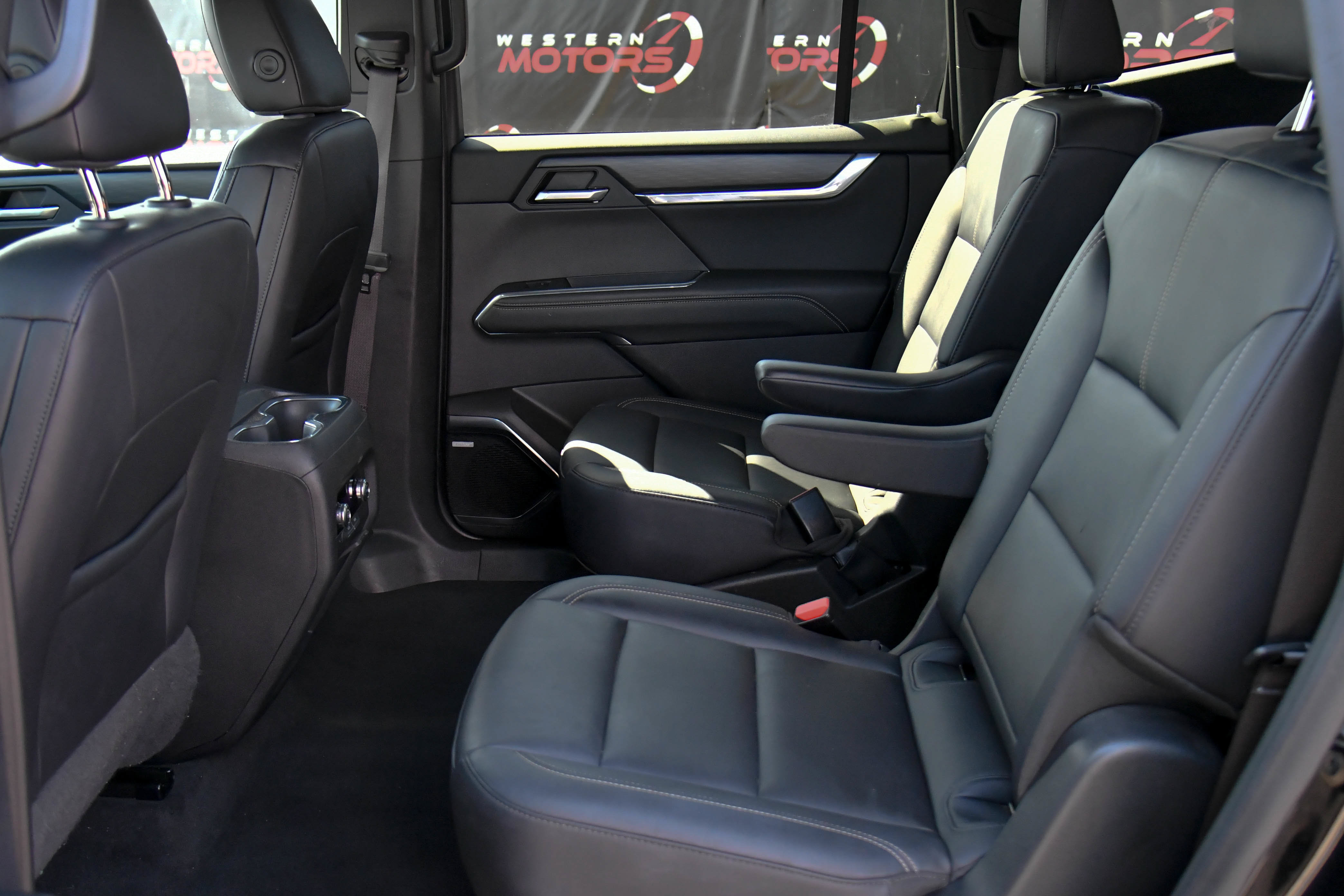 Used 2024 GMC Acadia Elevation AWD/4WD image 44