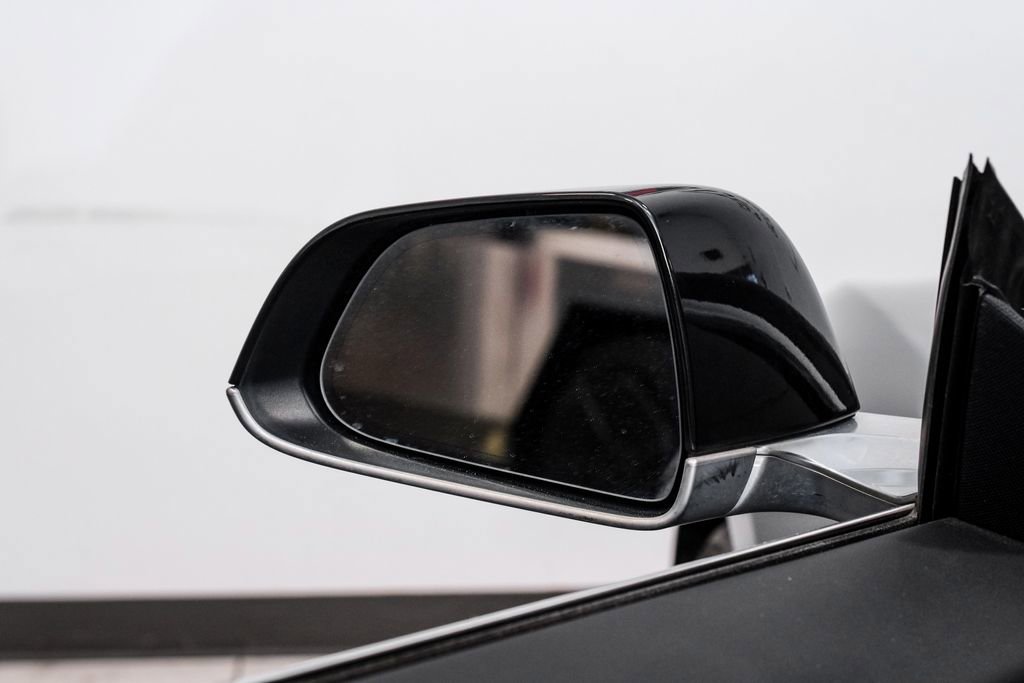 Used 2018 Tesla Model 3 Performance image 44