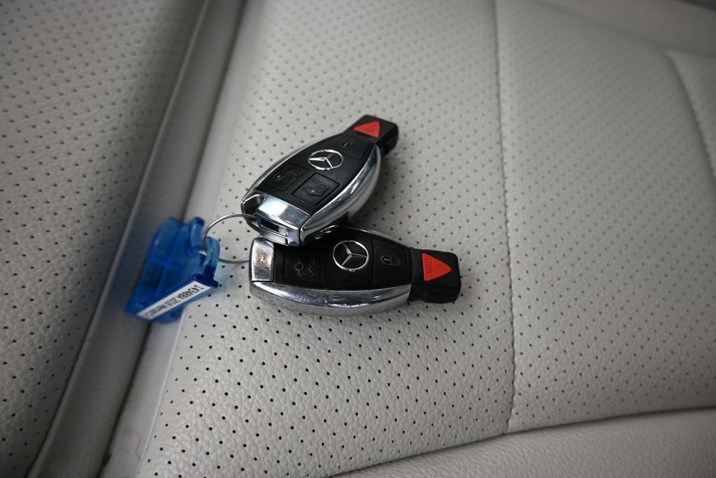 Used 2016 Mercedes-Benz C 300 4MATIC Sedan image 49