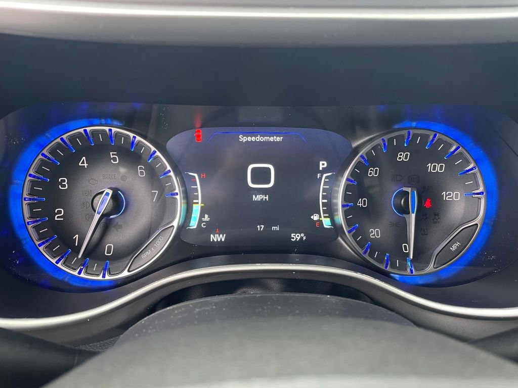 New 2026 Chrysler Pacifica Select image 14