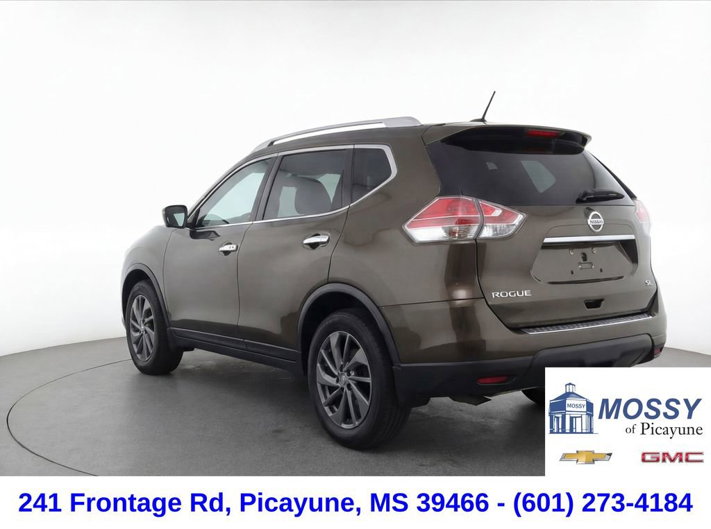 Used 2015 Nissan Rogue SL w/ SL Premium Package image 2
